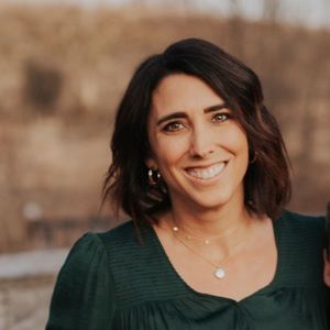 Meet your Posher, Courtney